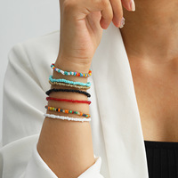 Bikini à la mode avec chaîne de taille perlée colorée, ensemble de colliers et de bracelets