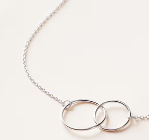 Collana con Doppio Cerchio Intrecciato in Acciaio Inossidabile 316L, Collana con Cerchi Connessi, Regalo di Compleanno - Product Image 4