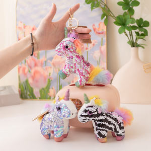 Lindo Llavero de Peluche con Colgante de Panda y Mapache de Dibujos Animados para Bolsos y Llaves - Product Image 2