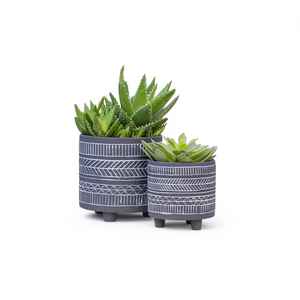 Vaso per piante con piedini in stile tribale, 6-8 pollici, in ceramica nera, per piante da tavolo, con finitura smaltata - Product Image 1