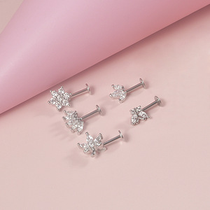 Boucles d'oreilles clous en titane plaqué or, forme cœur, zircon, filetage interne, dos plat, pour cartilage, barre de 8 mm, cadeau de mariage - Product Image 6