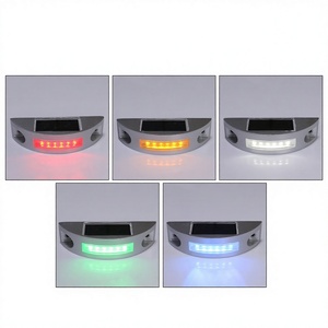 Borne de signalisation routière solaire demi-lune en aluminium moulé sous pression, marqueur routier solaire LED, étanche IP68, borne d'avertissement active pour la sécurité routière - Product Image 5