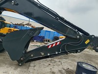 Excavatrice sur chenilles hydraulique HX245 de 26,8 tonnes avec godet de 1,5 m³ – Machine robuste avec options de tarière, ripper et compacteur