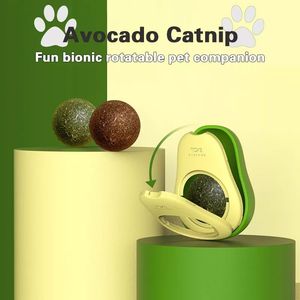 Échantillon gratuit nouveauté jouet pour animaux de compagnie peut être tourné amusant auto-hé cataire jouer chat jouet avocat forme cataire balle chat jouets - Product Image 6