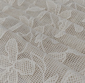 Tela de Malla Floral Transpirable y Soluble <span class=keywords><strong>en</strong></span> Agua, 100% Algodón, <span class=keywords><strong>para</strong></span> Vestidos Bordados o Hawaianos - Product Image 4