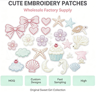 Patchs brodés personnalisés écologiques avec logo floral alphabétique, pour chapeaux, vente en gros, thermocollants ou à coudre, appliques brodées non tissées