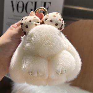 Lindo Llavero de Peluche de Conejo con Mosquetón, Colgante Suave Estilo Dibujos Animados para Mochila, Forma 3D - Product Image 1