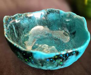 Indian Handcrafted Eco-Friendly Modern Resin Decorative Bowl for Dining & Coffee <b>Tables</b> Party Use Lightweight Durable Best Price - Product Image 1