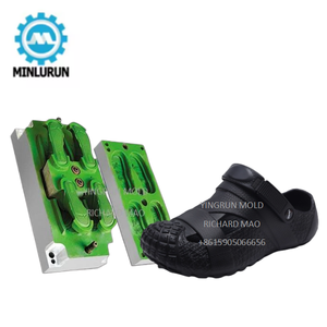 Moule pour claquettes et pantoufles personnalisées Yezzy, motif vague, en EVA, pour usage intérieur, pour hommes, femmes et famille - Product Image 4