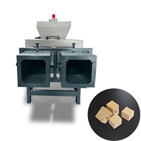 Machine de compression de palettes en sciure de bois pressée à chaud, machine à fabriquer des blocs de pieds en bois, extrudeuse de blocs de palettes en copeaux de bois
