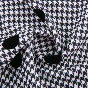 Vente en gros 95% poly 5% spandex plongée crêpe Jacquard Double enveloppe tricot point troupeau Rpet Repreve tissu polyester recyclé - Product Image 4