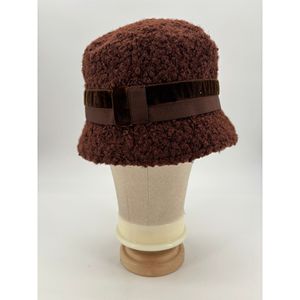 Cappello Cloche in Peluche Marrone di Produzione Italiana - Product Image 2