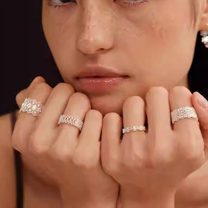 Großhandel Mode Einfache Ringe für Frauen Verschiedene Spitzens tile Trendy Gold & Silber gepflanzter Schmuck - Product Image 4