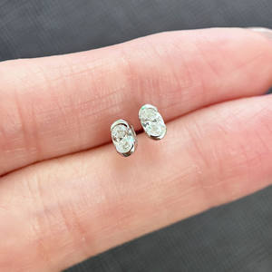 Оптовая продажа S925 стерлингового серебра Крошечные ослепительные круглые CZ классические серьги-гвоздики для женщин девочек детские ювелирные изделия подарок - Product Image 4