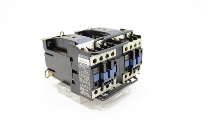 New and Original Telemechanique LP2D1201BD D Reversing Contactor 12A 3Pole 24V Stock in Warehouse