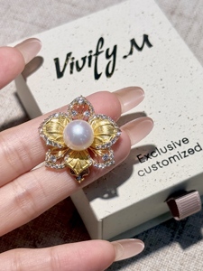Pendentif Reine Sicilienne en Argent 925 Plaqué Or 18K avec Perle Edison Certifiée NGTC, Vente en Gros pour Anniversaire et Usage Quotidien Unisexe - UM Jewelry - Product Image 6