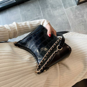 Bolso cruzado de cuero sintético con patrón de piedras para mujer, bandolera pequeña con cadena para hombro, <span class=keywords><strong>2020</strong></span> - Product Image 5