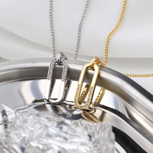 Collar con Colgante Geométrico de Circonita Cúbica para Mujer, Chapado en Oro de 18K, Joyería Minimalista, Estilo Instagram, Accesorio de Moda al por Mayor - Product Image 4