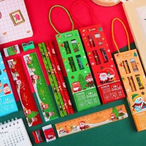 โรงงานขายส่งปากกาเจลพลาสติกลายการ์ตูนคริสต์มาสแบบกำหนดเอง อุปกรณ์การเรียนสำหรับเด็ก ชุดกล่องของขวัญเครื่องเขียน สีฟ้า แดง เหลือง เขียว - Product Image 4