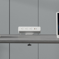 Enchufe de Mesa OMNI con Protección Contra Sobretensiones, con 3 Tomas de Corriente y 3 Puertos USB para Uso en Oficinas y Hospitales