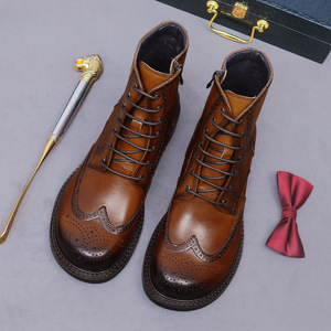 Botas cortas de negocios de alta gama, de cuero genuino, estilo británico retro, con brocado grabado y suela gruesa. - Product Image 6