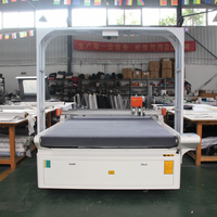 CNC-Vibrationsschneidemaschine mit LCD-Touchscreen, automatischer Zuführung, oszillierendem Messer, hoher Präzision von 0,01 mm, EDIAO
