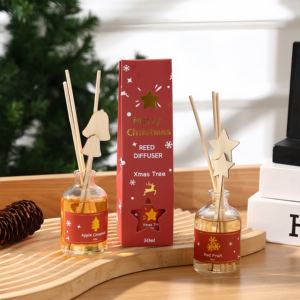 Diffuseur de roseaux d'arôme sans flamme spécifique à Noël en gros pour la décoration de chambre à coucher de parfum volatil de déodorant d'intérieur de ménage - Product Image 2