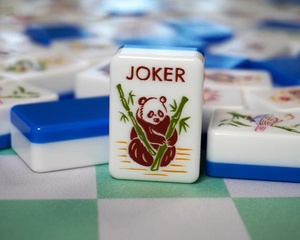 Jeu <span class=keywords><strong>de</strong></span> société <span class=keywords><strong>de</strong></span> divertissement et <span class=keywords><strong>de</strong></span> jeu <span class=keywords><strong>de</strong></span> hasard sur table, avec tuiles <span class=keywords><strong>de</strong></span> <span class=keywords><strong>Mahjong</strong></span> américaines en acrylique Blue Shanghai Panda, nouvel ensemble personnalisé, échecs et cartes - Product Image 4