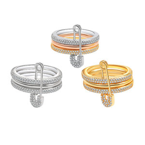 Anillo Unisex Ajustable, Regalo para Él y Ella, Broche Desmontable, Cobre con Microincrustaciones de Circonio, Moderno y Personalizado - Product Image 1