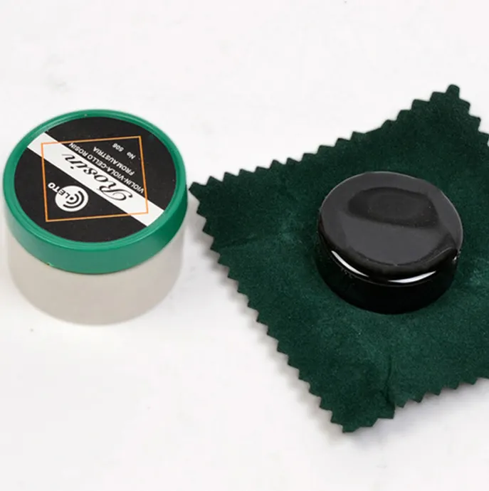 Violin rosin boxed with less dust and powder