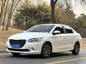 Peugeot 2017 301 1.6 Edición Comfort, Transmisión Automática - Product Image 3