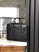Porte-documents en cuir huilé classique moderne avec logo personnalisé, sacoche pour ordinateur portable pour homme, idéal pour le bureau, fournisseur en gros Europe Londres