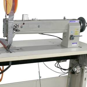 Machine à coudre à bras long plat à double aiguille 6620-25 de 635 mm pour sièges de voiture en cuir - Product Image 1