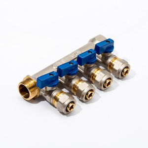 Colectores <span class=keywords><strong>de</strong></span> <span class=keywords><strong>tubos</strong></span> <span class=keywords><strong>de</strong></span> latón OEM <span class=keywords><strong>de</strong></span> 36mm con válvulas <span class=keywords><strong>de</strong></span> bola y adaptadores desmontables Distribuidores <span class=keywords><strong>de</strong></span> agua <span class=keywords><strong>de</strong></span> latón Separador <span class=keywords><strong>de</strong></span> agua - Product Image 4