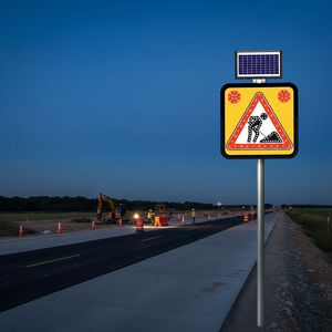 Señal de Advertencia Reflectante de Tráfico de 60 x 60 cm, Alimentada por Energía Solar, para Uso en Carreteras - Product Image 3