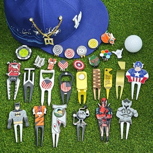 Marcador de bola de golf con grabado, juego de metal aleatorio, venta al por mayor, clip magnético personalizado, herramienta de divot personalizada, marcador de bola de golf con pieza extraíble - Product Image 1