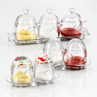 Ensemble de pots à condiments en acrylique transparent de qualité alimentaire |   Couvercle anti-poussière, cuillère et plateau inclus |   Organisateur d'épices et de sauces pour la maison, la cuisine et le restaurant