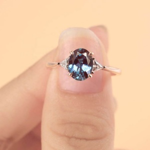 Anillo de Compromiso de Boda de Plata de Ley 925 Chapado en Oro Rosa con Circonita Cúbica Ovalada Dulce Sueño - Product Image 4