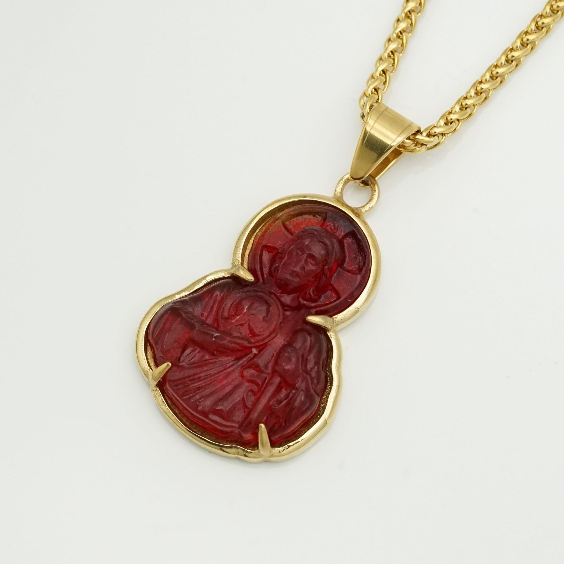 Pendentif rouge uniquement