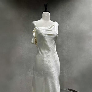 Robe de mariée sirène moderne et brillante NT60 en satin à une épaule avec appliques florales en cristal et jupe longue - Product Image 4