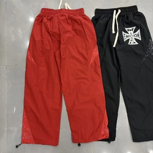 Pantalon de sport décontracté surdimensionné pour homme, style hip-hop, taille mi-haute, brodé et gaufré or, nouvelle collection MIXED EMOTION - Product Image 3