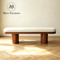 Banc de fin de lit moderne en bois, repose-pieds pour chambre et salon, revêtement en tissu bouclé blanc de haute performance