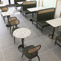 Asie du sud-est Vent Tissé Rotin Fer Table À Manger Chaise Combinaison PU Bois Carré pour Hôtels Cafés Centres Commerciaux Thé Cafés