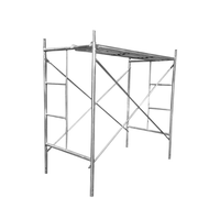 Échafaudage de construction peint Q235, système d'échafaudage à cadre de porte 1219x1700mm avec vérin de base et roues pivotantes