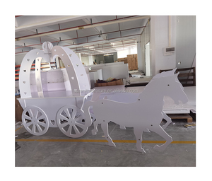 Suministros para Bodas, Baby Shower, Carrito de Postres, Exhibidores de Flores, Carruaje de Cenicienta con Forma de Calabaza y Caballo - Product Image 1