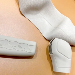 Ensemble de housses de volant en silicone Yi Kailing, universelles, antidérapantes, protection intérieure de la voiture, 3 pièces, housse de levier de vitesses, housse de frein à main - Product Image 3