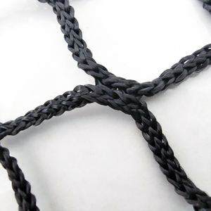 Le filet de football installé au but du terrain de football permet aux spectateurs de voir clairement si un but a été marqué. - Product Image 5