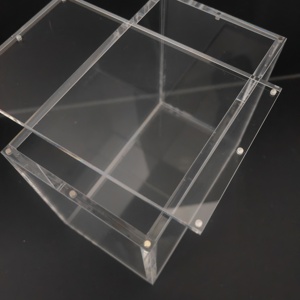 Boîte de protection en acrylique sur mesure pour cartes <span class=keywords><strong>Elite</strong></span> Trainer Box avec couvercle magnétique de haute qualité et fermeture personnalisée - Product Image 4