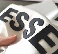 Autocollants en caoutchouc personnalisés avec impression sérigraphique, logo de marque, effet 3D en relief, étiquettes en silicone souple à transfert thermique pour vêtements