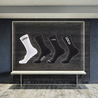 Chaussettes de sport respirantes et anti-humidité personnalisées Footplus Designer pour hommes et femmes – Qualité supérieure, style tendance, compression à la cheville